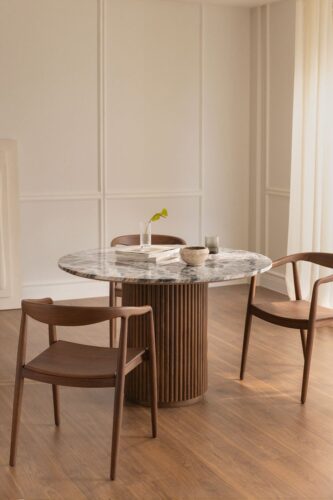 Table ronde en marbre